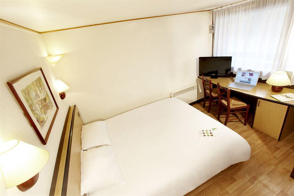 Campanile Agen Hotel Екстериор снимка